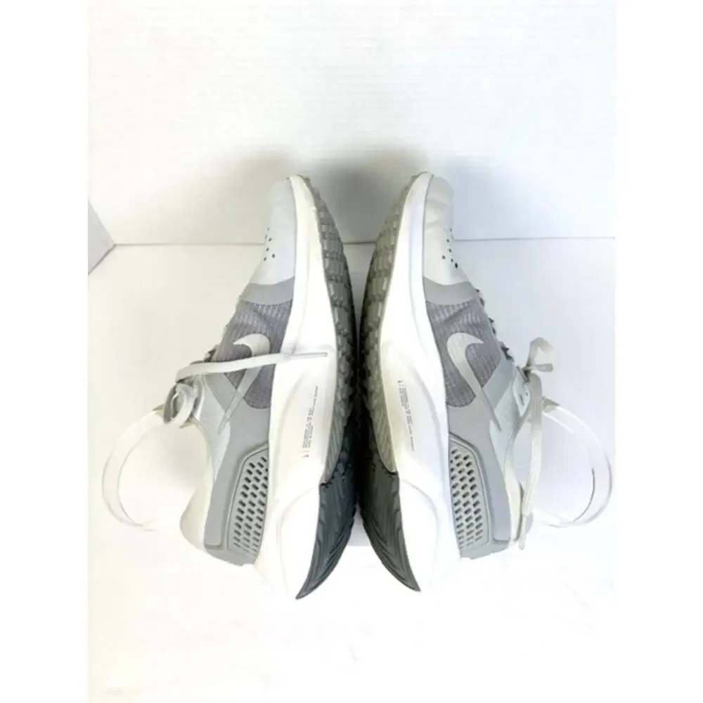Nike Air Zoom Vomero 15 Running Shoes Womens Sz 8 Pure Platinum Metallic Silver